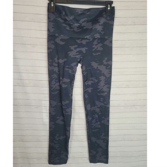 SPANX LOOK AT ME NOW CAMO LEGGINGS, SZ LARGE - Picture 1 of 15